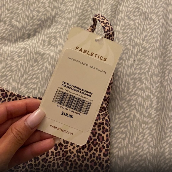 NWT Fabletics Naked Feel Scoop Neck Bralette - Picture 2 of 5